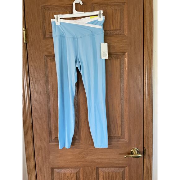 NWT all in Motion Size XLarge Baby Blue 7/8 Leggings - Picture 1 of 4